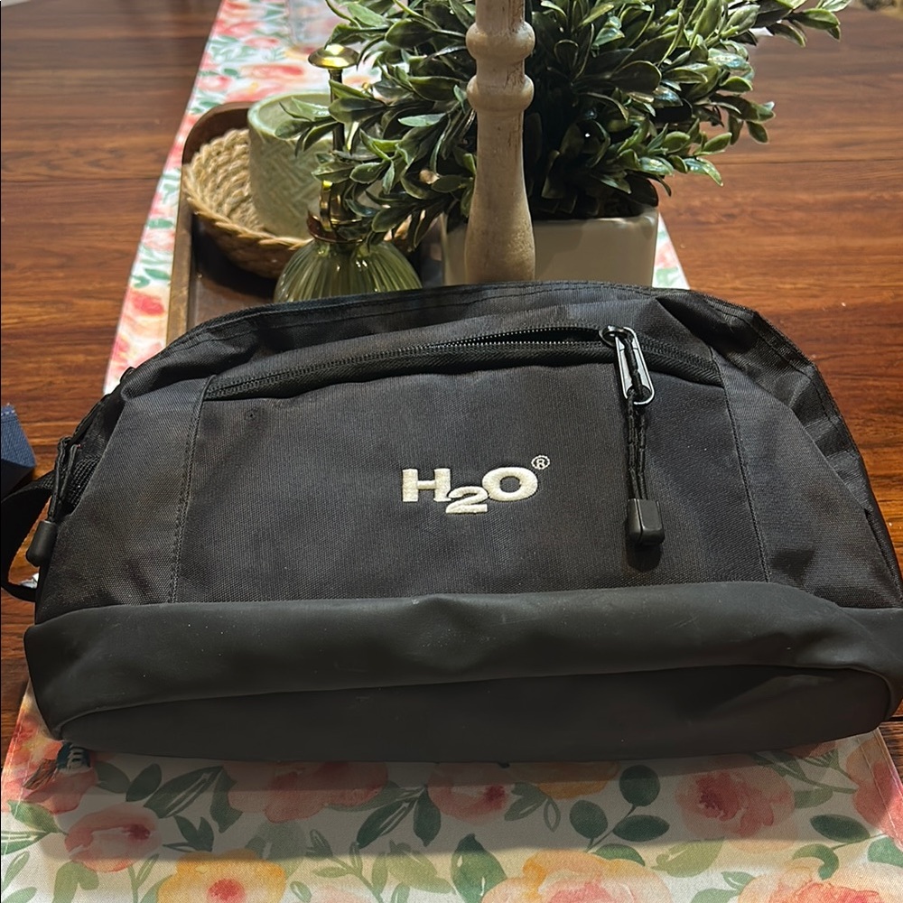 H20 Black Men's Toiletry Travel Bag